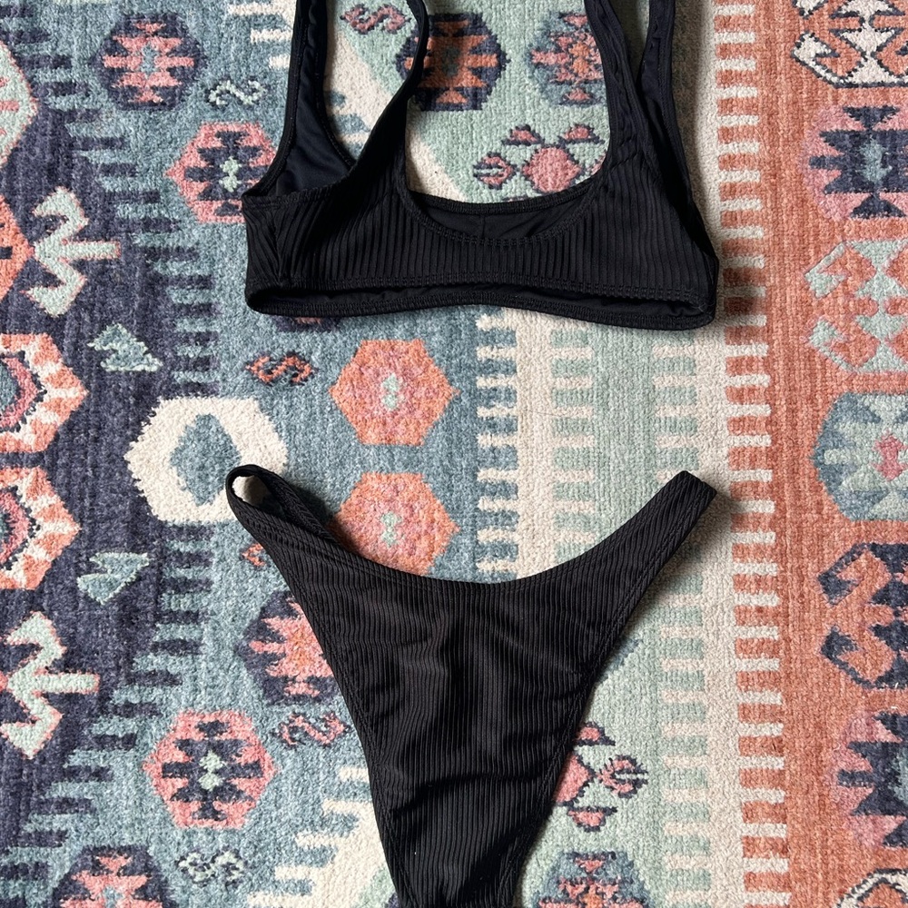 Black Ribbed Bikini Set - Picture 2 of 4